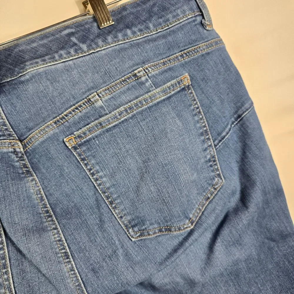 Torrid Distressed Blue Bombshell Skinny Jeans Size 22R